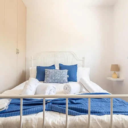 Apartamento Sophia's Comfortable With A Private Backyard Gazi